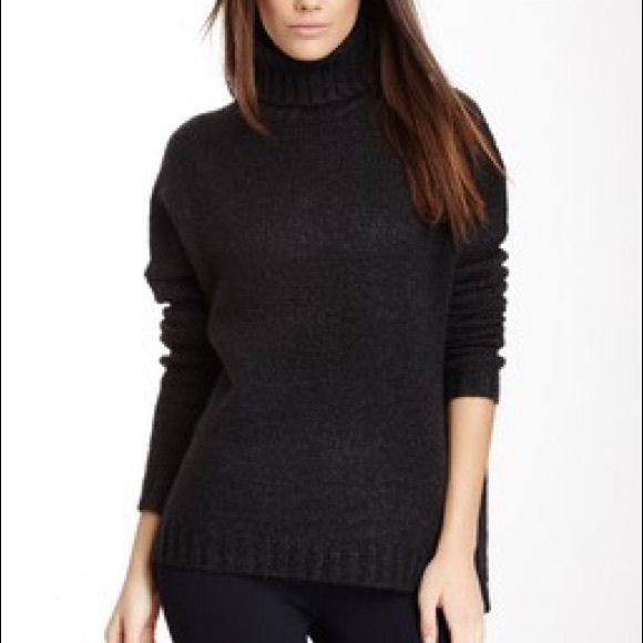 NWOT Vince Turtleneck Long-Sleeve Sweater Sz Med - Picture 1 of 5